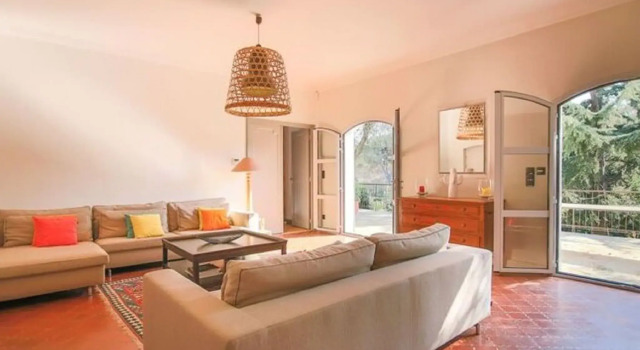 Cheerful Holiday Home in Grimaud With Private Pool, Buchen Sie Hotel Grimaud Golf von Saint-Tropez