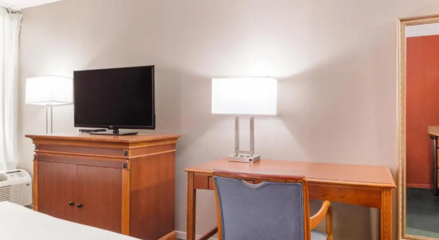 Двухместный номер Standard LeBossier Hotel