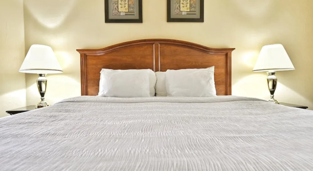Номер Standard Four Seasons Island Resort