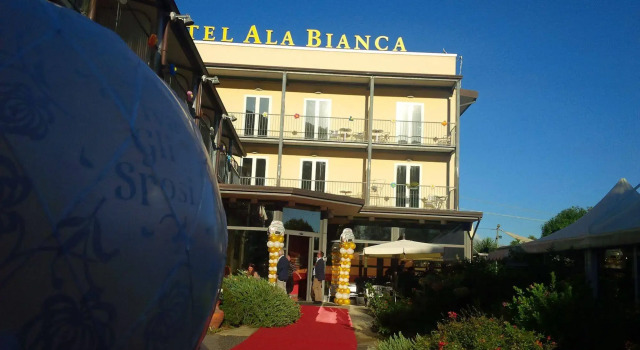 Hotel Ala Bianca, Забронировать Отель Отели в центре Амелья, в центре
