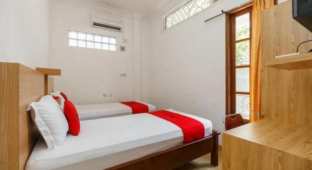RedDoorz Syariah near Lahat Station