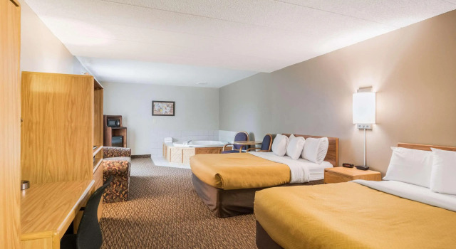 Econo Lodge Duluth near Miller Hill Mall, Varaa Hotelli Hotellit Minnesota pysäköinnillä, Pysäköinti