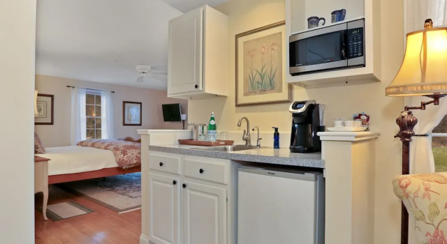 Люкс Luxury Brewster by the Sea Inn