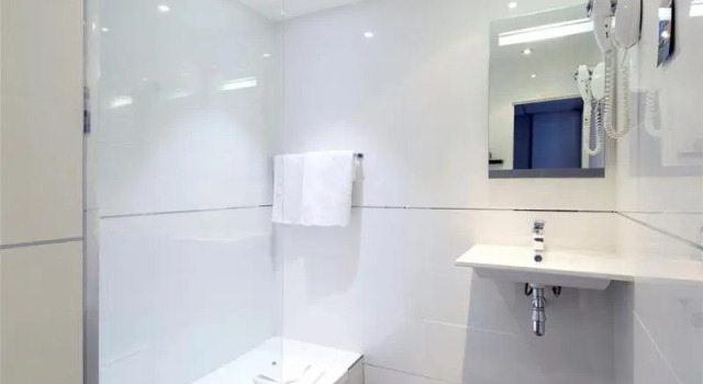 Номер Standard Kyriad Paris Ouest - Bezons La Défense