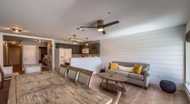 Waterwheel Resort Condo G102, Забронировать Курортный отель Курортные отели Нью-Браунфелс, Курортный отель
