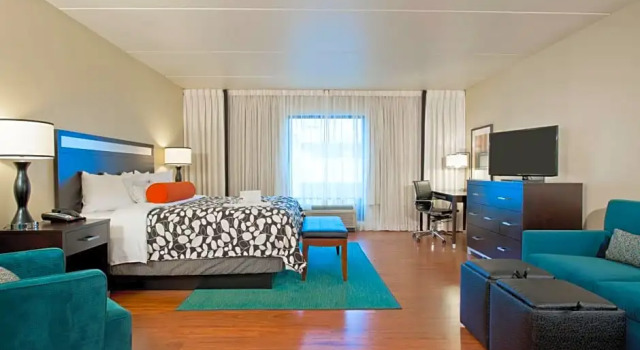 Двухместный номер Standard с балконом Hotel Indigo Atlanta Airport College Park by IHG