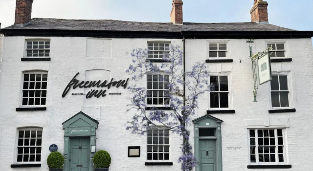 The Silk Rooms at Freemasons Inn, Book Pension Hoteller i North Wales med parkering, Parkering