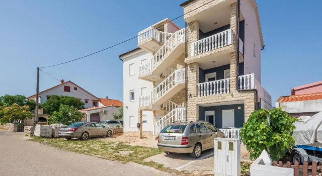Апартаменты Apartments Bozic