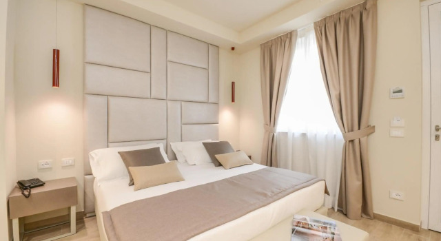 Hotel Villa Garuti, Забронировать Отель Паденге-суль-Гарда Valtenesi del Garda