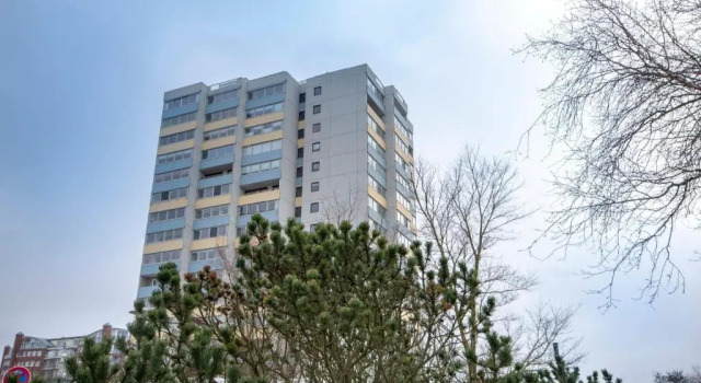Strandhochhaus EG 02, Reservar Hotel Hotéis em Cuxland com piscina, Piscina