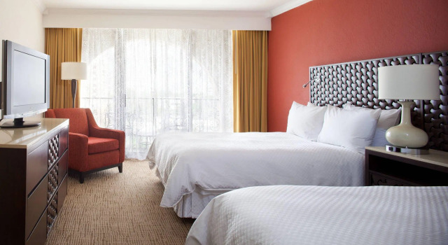Четырёхместный номер Standard Opal Grand Oceanfront Resort & Spa