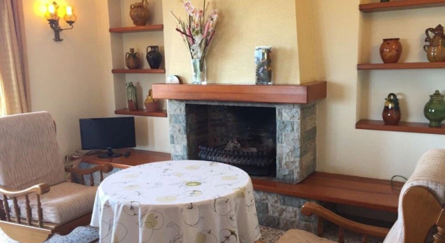 House With 4 Rooms in Sant Pol de Mar, With Wonderful sea View and Fur, Rezervasyon Tatil Evi Sant Pol De Mar Costa del Maresme