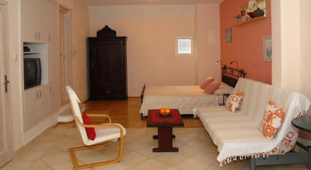 Apartments Natura Jurjević Makarska, Varaa Huoneisto Hotellit Split-Dalmatia pysäköinnillä, Pysäköinti