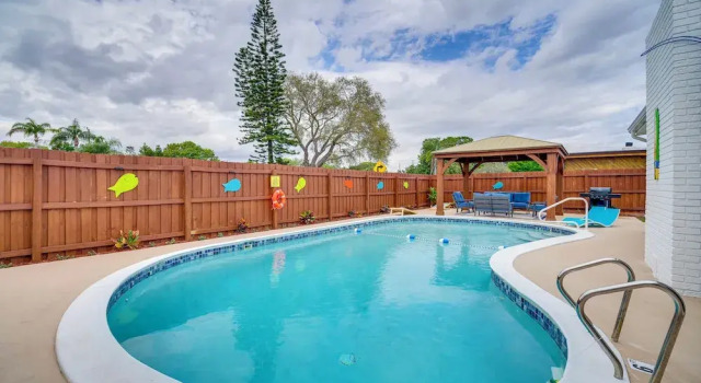 Апартаменты 5 Mi to Beaches: Melbourne Duplex w/ Heated Pool!