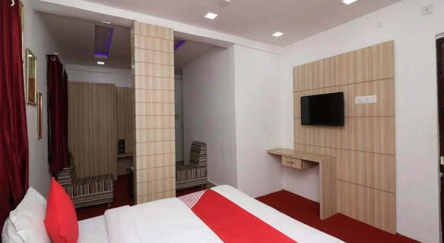 OYO 22889 Hotel Shree Ji, Забронировать Отель Отели штата Махараштры 3 звезды, 3*