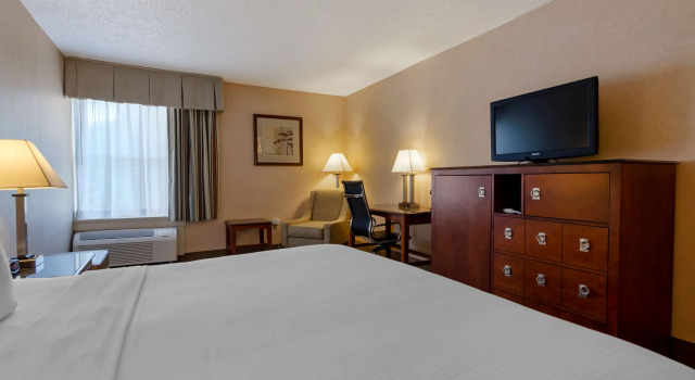 Spark by Hilton Staunton, Prenota Hotel Staunton 