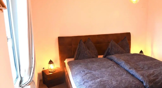 Guesthouse Meitschi Thun - contactless self check-in, Buchen Sie Pension Hotels in Kanton Bern mit Parkplatz, Parkplätze