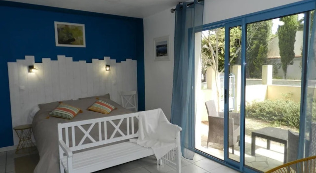 Chambres d'hôtes du Moulin, Rezerwuj Hotel Hotele w Corbières z basenem, Basen