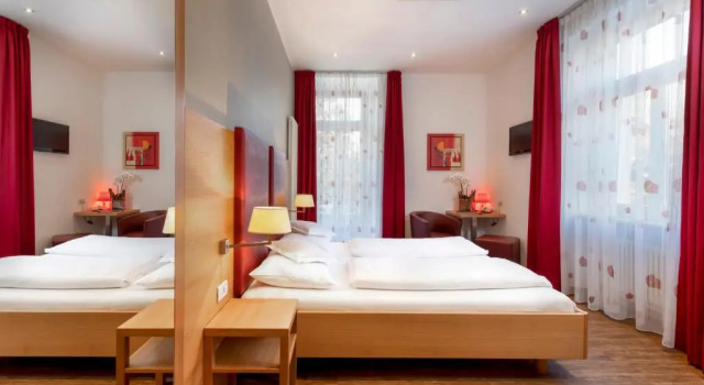 Двухместный номер Standard с балконом Hotel Kolping