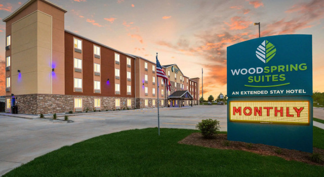 WoodSpring Suites Davenport Quad Cities