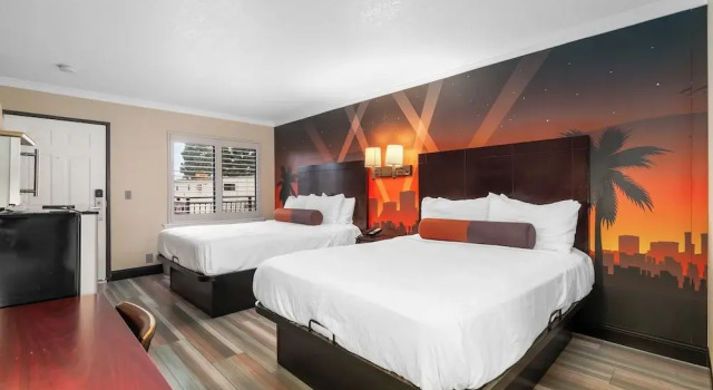 Четырёхместный номер Deluxe Santa Clarita Motel - Near six Flags Magic Mountain - Valencia