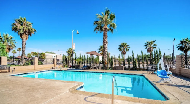 MainStay Suites Moreno Valley Near March Air Reserve Base, Book Hotel Moreno Valley Californien
