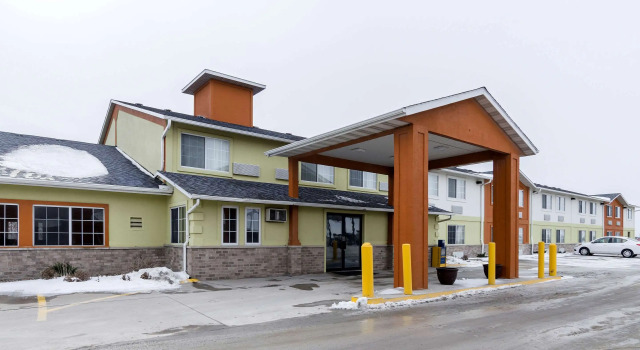 Days Inn Osceola, Varaa Hotelli Hotellit Iowa uima-altaalla, Uima-allas