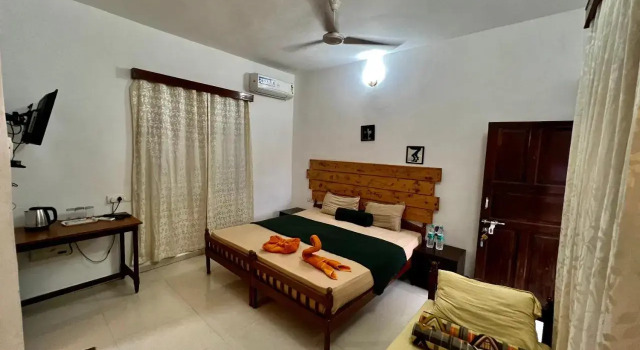 Fatima Guest House, Prenota Affittacamere Baga 