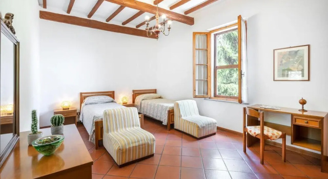 Cetine, Book Hotel Rapolano Terme Crete Senesi