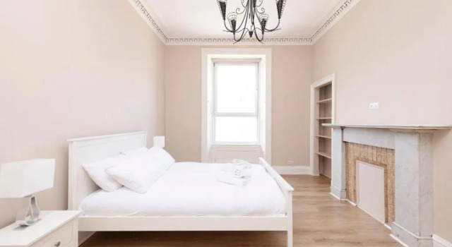 JOIVY Cosy 3bed Family Flat near Leith, Забронировать Апартаменты/квартира Апартаменты Эдинбурга, рядом с City Observatory, Апартаменты/квартира