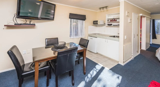 Anndion Lodge - Backpacker, Rezerwuj Hotel Wanganui 
