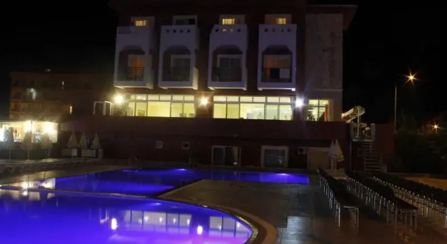 Stardust Beach Hotel, Забронировать Отель Чамьюва 