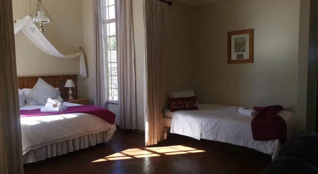 Семейный номер Standard c 1 комнатой с балконом Autumn Breeze Manor Guest House