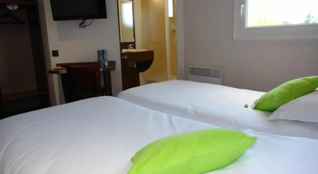 Трёхместный номер Standard Brit Hotel Angers Parc Expo - LAcropole