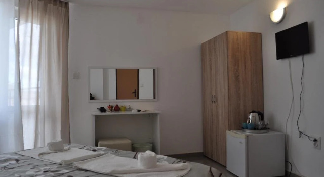 House Todorov, Забронировать Отель Отели в центре Приморско, в центре, Парковка