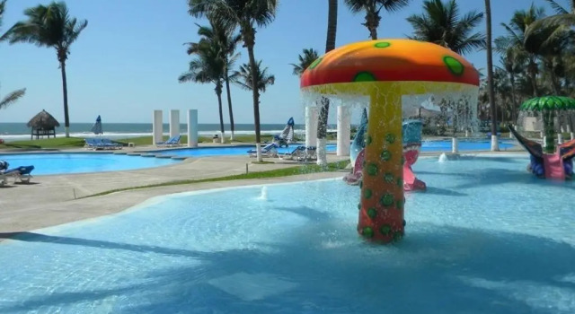 Апартаменты с балконом и с видом на море Condominio Mayan Island Playa Diamante