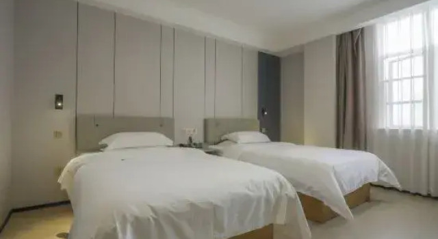 Люкс Tubola Hotel (Songzi Baiyun Road)
