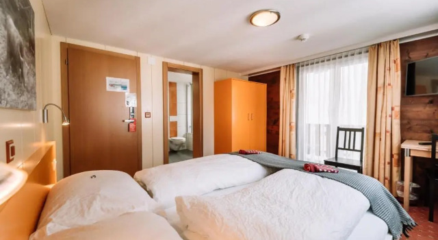 Двухместный номер Standard с балконом Hotel Les Amis
