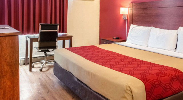 High Desert Inn, Rezerwuj Hotel Prineville Oregon