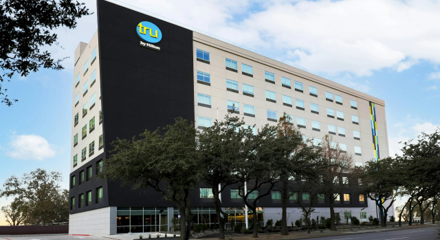 Tru by Hilton Dallas Downtown Market Center