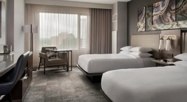 Двухместный клубный номер Standard Bethesda North Marriott Hotel & Conference Center