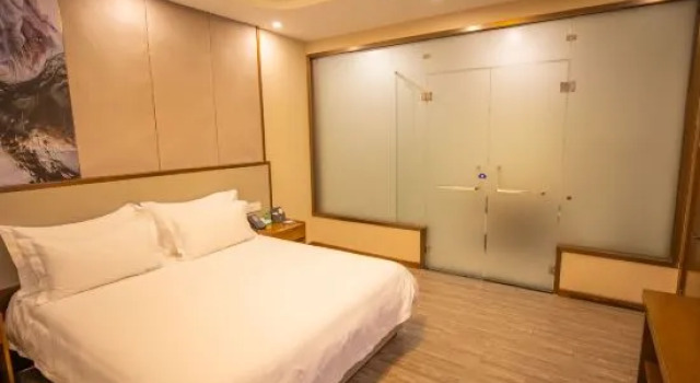 Люкс Executive Tongyue Hotel