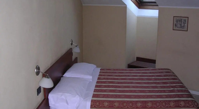 Camera Standard CerrutiHotel