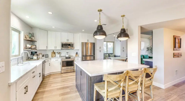 Val Vista Lakes Group Getaway: Lake & Pool Access!, Book Feriehus Sommerhuse i Gilbert, Hytte