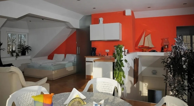 Люкс с балконом Geinberg Suites & Vianova Lodges