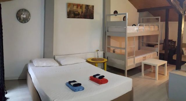 Eves Home Pension, Prenota Hotel Bursa Bursa, vicino a Green Mosque