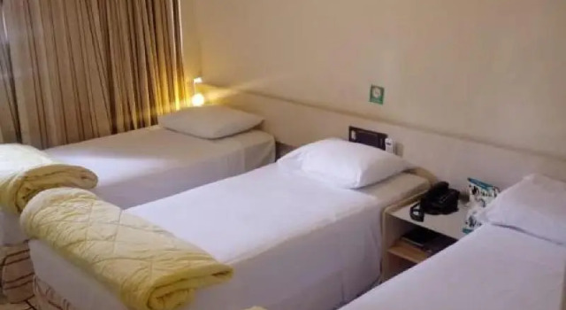 Трёхместный номер Standard Hotel Harbor Inn Londrina