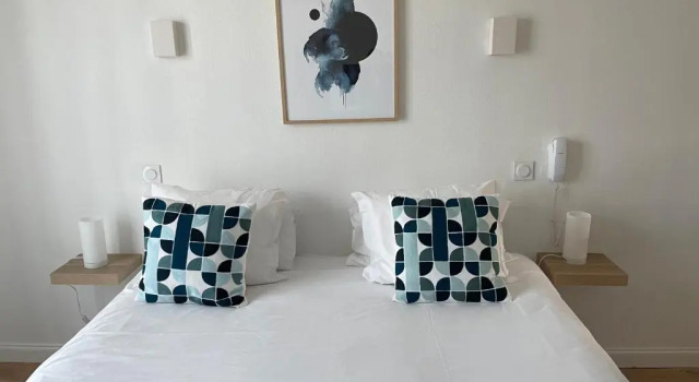 Трёхместный номер Standard Hôtel Porte Mars - Reims Gare Centre Arena