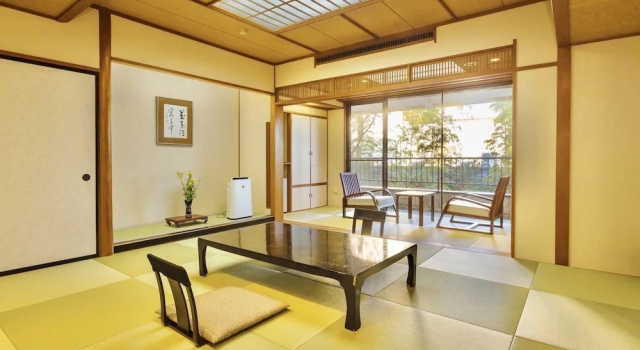 Номер Comfort Japanese Onsen Ryokan Kohakuen