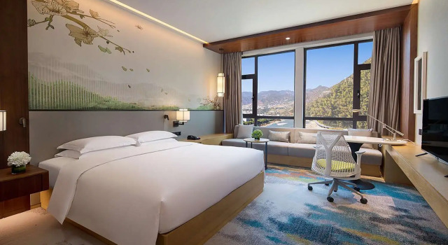 Номер Standard с видом на реку Hilton Garden Inn Nujiang
